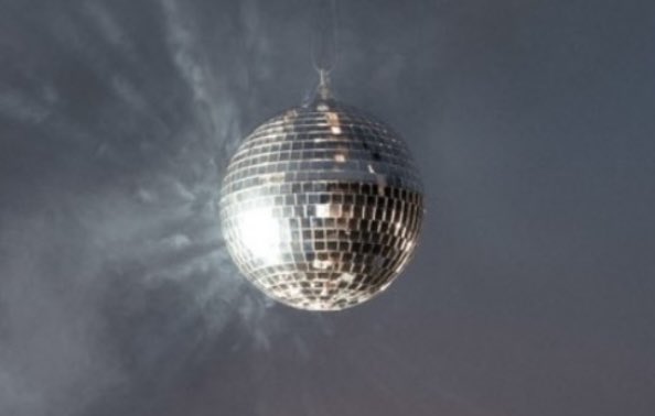 sonnyangelrry's tweet image. kiss all the time. disco, occasionally ★