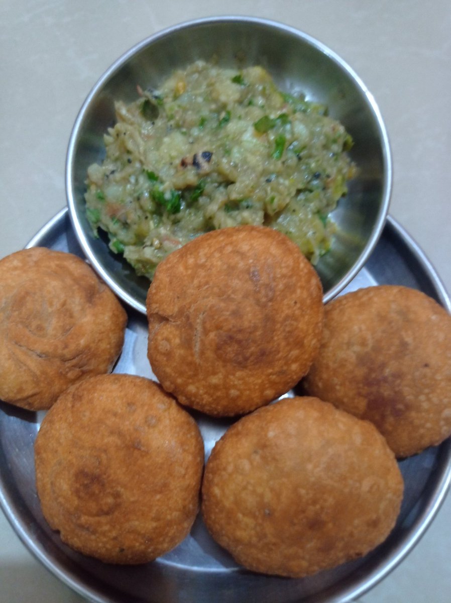 vikashmishra_o's tweet photo. Litti chokha https://t.co/okLlB3ZWnT