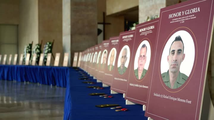 JuanaSurez17's tweet photo. 🇨🇺 Cuba rinde tributo eterno a sus héroes. 
Con gratitud y firmeza, honramos su legado de valentía y dignidad.  
#HonorYGloria https://t.co/WX8N2FgVSP