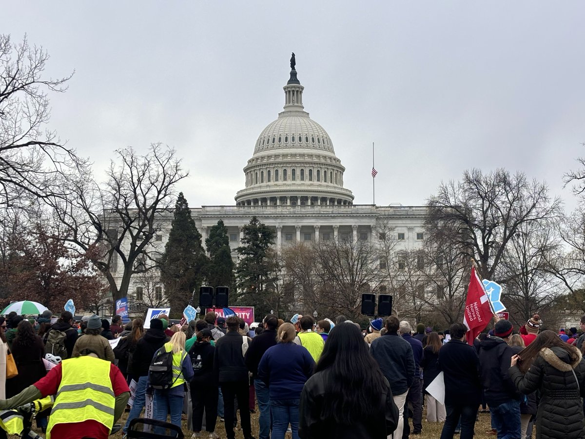 TTDAFLCIO's tweet image. Yesterday, members of the labor movement gathered outside of the U.S. Capitol to support the Protect America's Work Force Act. Collective bargaining is a fundamental right that all workers are entitled to, and Congress must act to restore that right to our civil servants.