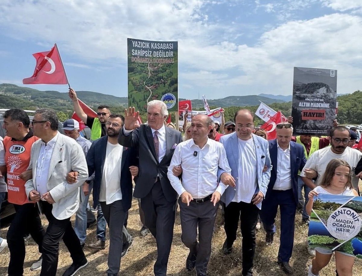 🚨 TOKAT'TA MADEN PROJESİNE MAHKEME ENGELİ!
Niksar Yazıcık Beldesi’nde planlanan 19 hektarlık maden ocağı projesi, CHP Genel Bşk. Yrd. Özgür Karabat’ın açtığı dava sonucu durduruldu.
Mahkeme, ruhsatın hukuka aykırı olduğunu belirterek "Yürütmeyi Durdurma" kararı verdi.
 #tokat
