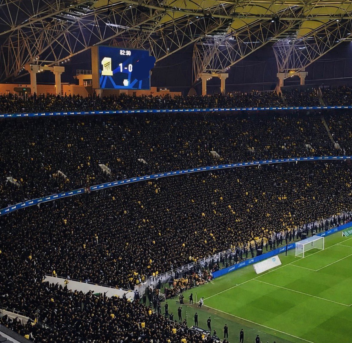 بكره اذا ماكان الملعب كذا تحديدا المدرج الشمالي بيكون خذلان كبير وكبير وكبير ✋🖤!

هذا وقتكم يارجال .. 
الفريق مو سيء .. 
وكونسيساو وبقيه اللاعبين يستحقون دعم وحضور ..

وعدنا بكره مباراه للرجال والي بيحضر ويساند هالنادي بظروف صعبه قبل كل حاجه ✔️

⚫️ #الجمعه_نحضر_بالاسود ⚫️