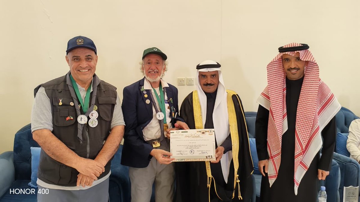 EAlrowad's tweet photo. كرّم رئيس مركز رغبة الأستاذ سعود الفليج مكاتب رواد الكشافة السعودية المشاركين في برنامج المشي الحر في رغبة «مسار خشم الحصان»، والذي أُقيم صباح اليوم الخميس.
#رابطة_رواد_الكشافة_السعودية https://t.co/p5KLoTVSLF
