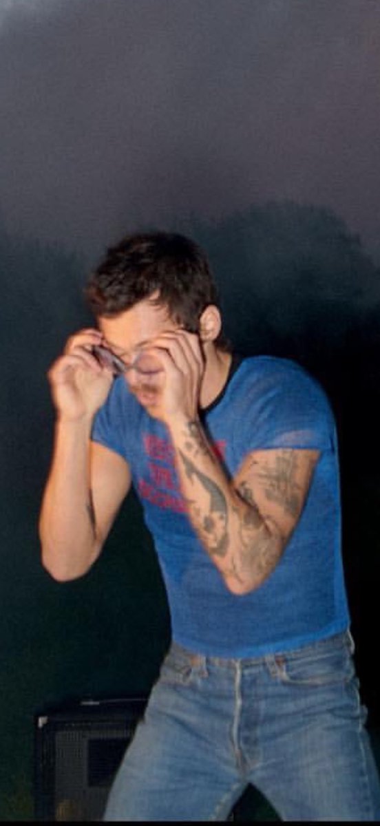 CopyOfACopyJen's tweet image. Why do I feel like the album cover is a candid photo of him absolutely off his tits in like, Berghain?