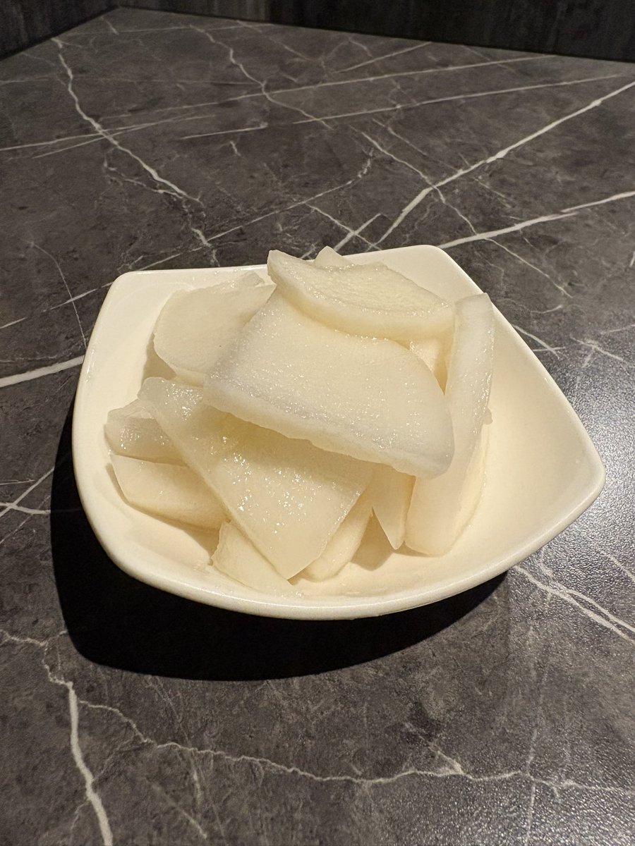 去吃飯啦❤️

#白翎出門玩