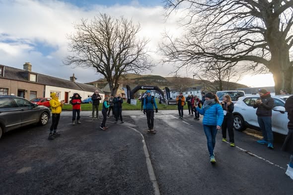 Ginger_Gamer72's tweet photo. MONTANE WINTER SPINE / Second man home 🥈
James White crosses the line in 101hrs 52mins to take second place.
Measured, meticulous and relentless from start to finish — a huge step up to the full Spine distance, executed perfectly.
Phenomenal run. Well played. 🏃‍♂️
#spinerace https://t.co/kWNocUXc4u