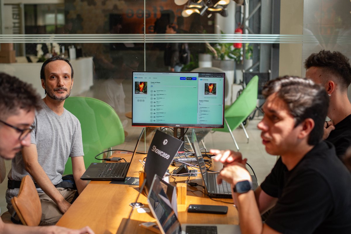 Ben Lang tweet media