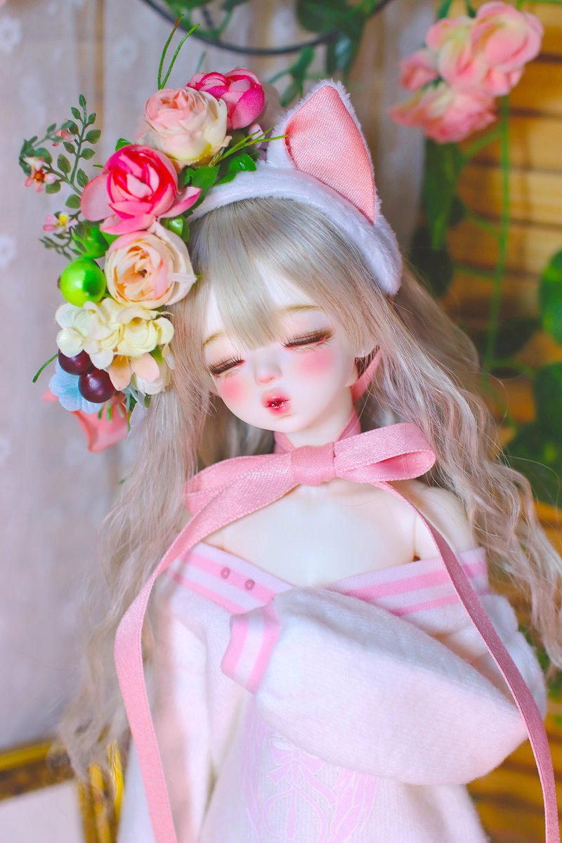 제가 무기력 상태라 며칠 늦어버린 새 식구 자랑 😂
이번에도 파파베로샵 메이크업은 너무너무 러블리 촉촉해서 제 맘에 쏙 듭니다. 😚❤️
항상 어쩜 이렇게 제 취향저격 메이크업을 해주시는지 매번 감사할 뿐입니다.
파파베로샵 없으면 저 인놀 어떻게 하죠? 🤭