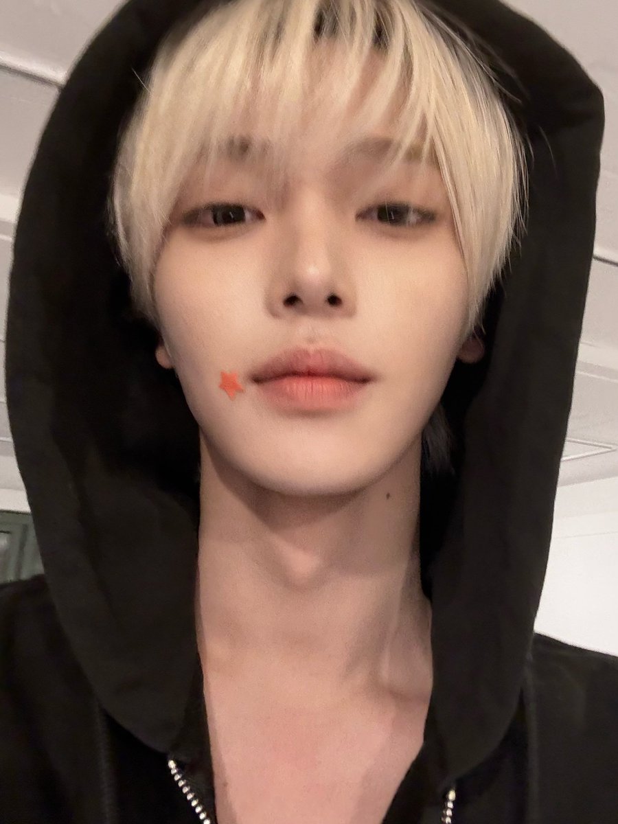 장핝음 꼴카이브 tweet media