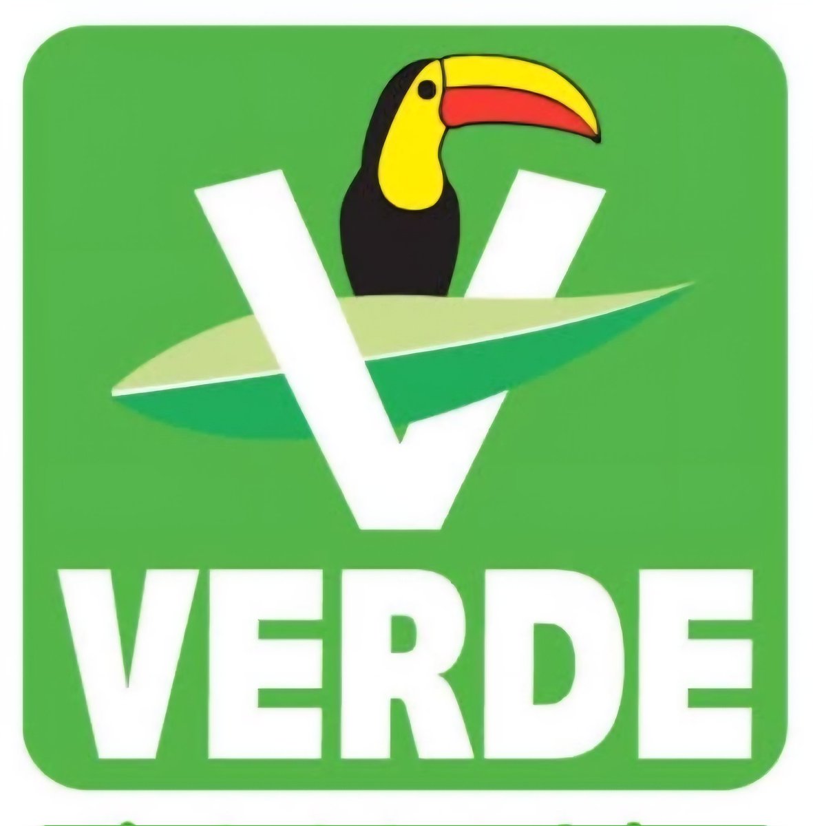 SGarciaSoto's tweet image. Dirigentes y congresistas del @partidoverdemex tuvieron una reunión esta mañana en la que acordaron que sus bancadas en @Mx_Diputados y @senadomexicano no van a apoyar la #ReformaElectoral  del gobierno por no estar de acuerdo con sus propuestas.  Sin los 18 senadores y los 44…