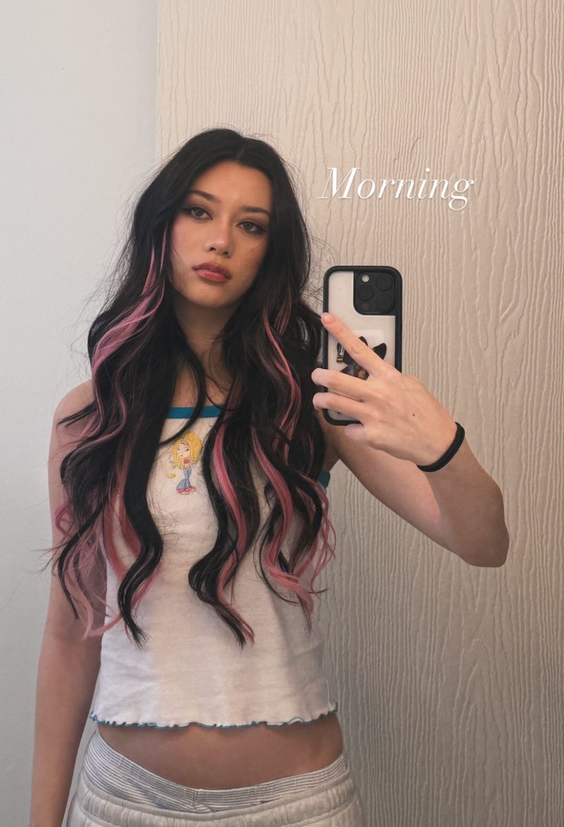 dailymeganm's tweet image. THE PINK IS BACK OMG