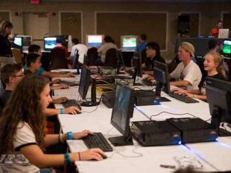 LI RETRO tweet media