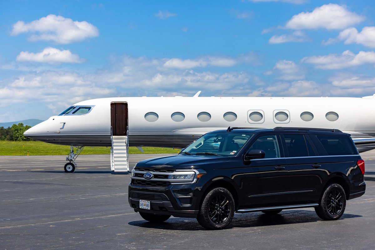 Business travel picks up in January and so do airport schedules. Book private transportation to avoid parking stress, weather delays, and tight timing. Let us keep your travel smooth. Reserve your ride at 1l.ink/Q2B5HKJ

#AirportTransportation #BusinessTravel