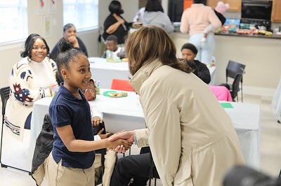 skylikeajedi's tweet photo. "Yesterday, in a small apartment complex, lives were changed no fanfare, no big agenda, no press just @KamalaHarris holding babies, talking with families being present.” 

“For the kids who saw her, it said: you belong anywhere." 

📸: springboard_to https://t.co/XoKPbJ7RY7