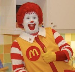 CopyOfACopyJen's tweet image. HS4 is inspired by “Who threw the chicken nugget?” 

#KissAllTheTimeDiscoOccassionally