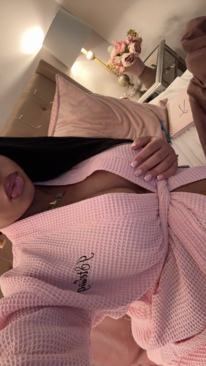 giasm_'s tweet photo. every girl needs a robe w their name on it💕 https://t.co/TnQ84JOQyC