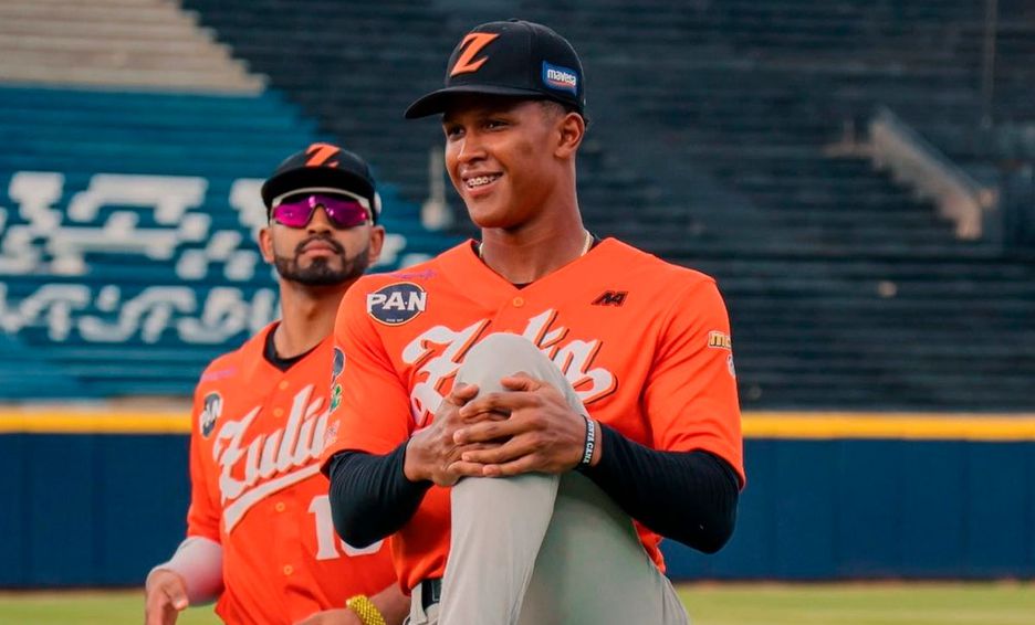 Francisco Renteria is the #3 overall player in the MLB Pipeline  international prospect rankings. Scouting Grades (Out of 80): Hit: 60  Power: 65 Run: 60 Arm: 55 Field: 60 Overall: 60