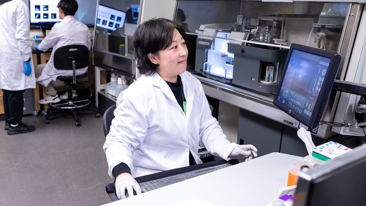 SinaiHealth's tweet photo. Sinai Health’s in-house experts are assisting researchers in advancing their projects with the latest approaches in flow cytometry & cell sorting.
Learn more: https://t.co/kpp20rnL3a
#SinaiHealth #LTRI #HealthcareInnovation https://t.co/MwNIYeWr7j