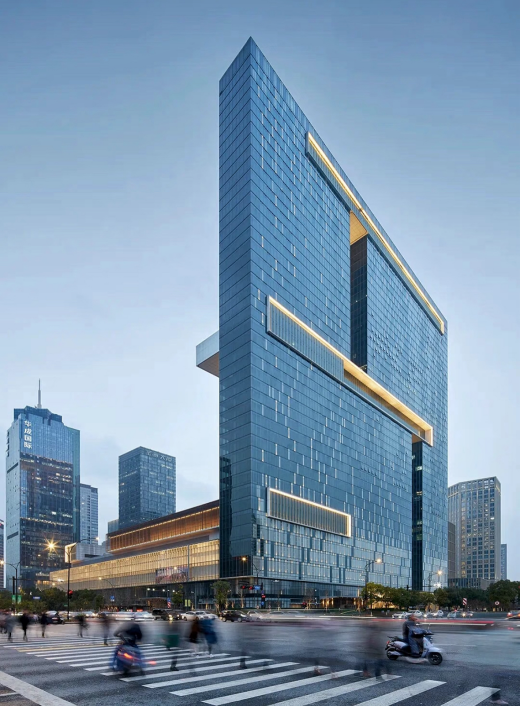 This glass tower in #Hangzhou isn’t just a tall structure it’s a towering sign of the city’s booming business and financial scene. #FinancialDistrict #ModernChina