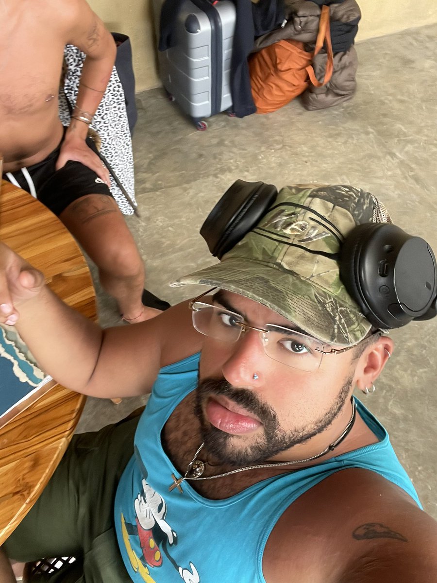 slurms mackenzie tweet media