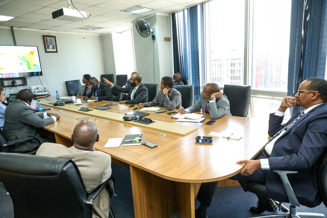 harsama_kello's tweet image. 1/5 A technical coordination follow-up meeting was convened today following the 14th Development Partnership Forum, bringing together key government stakeholders and development partners to review the evolving drought situation in the country.