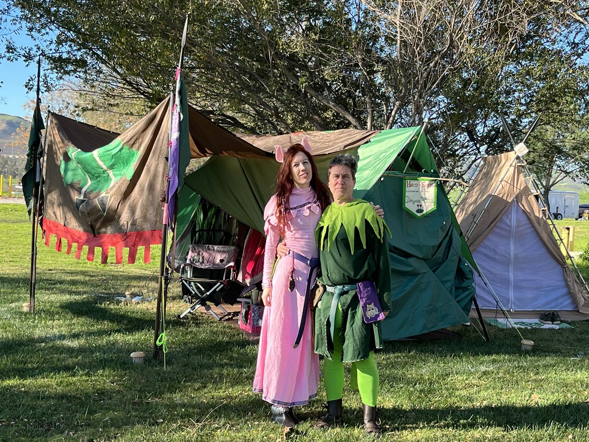 The House of Stites, set up in The Village Guard Camp, at Battle For The Ring! ⛺️🌲🏹✨

#belegarth #belegarthmcs #battleforthering #larp <a href="/BelegarthMCS/">Belegarth Medieval Combat Society</a>