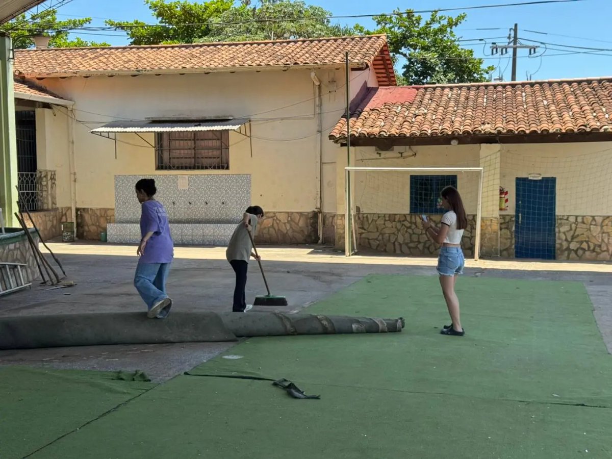 ▶️LAPIDARIAS CRÍTICAS CONTRA EL GOBIERNO DE PEÑA| 🔥

🎒Jóvenes que repararon 70 escuelas cuestionaron al presidente y denunciaron abandono del Estado a las instituciones educativas.

“En apenas un año de trabajo, Levanta Escuelas ya ha intervenido en más de 70 instituciones