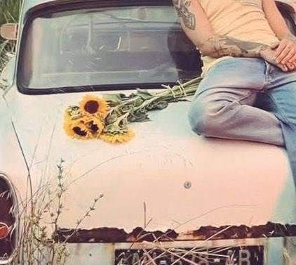 Harry: rosas e uva
Louis: girassóis e limão

ok.