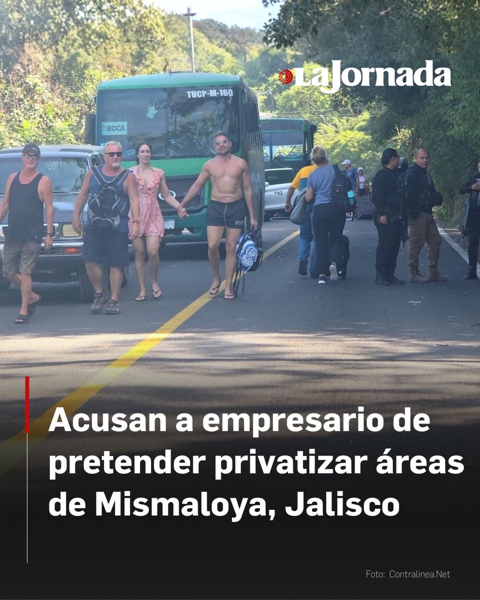 lajornadaonline's tweet image. Habitantes y pescadores de Mismaloya cerraron por siete horas la vía que conecta Jalisco con Colima y Nayarit, en protesta contra el intento de privatización del parque marino Los Arcos.

Los manifestantes acusan al empresario Fernando González Corona de pretender construir un…