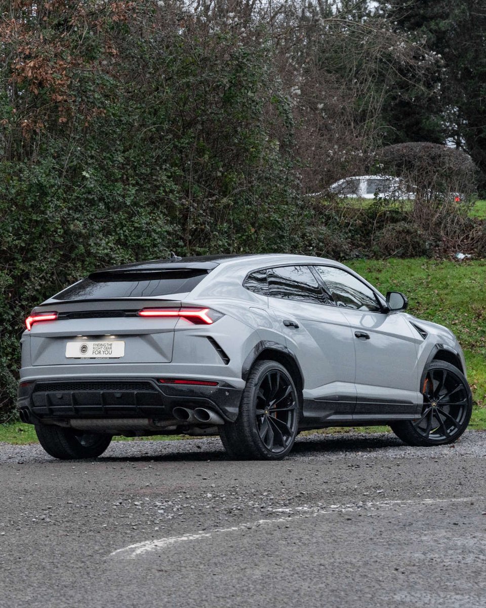 AVSVehiclesLtd's tweet photo. Photo's of our latest arrival, a 2020 (70) plate low mileage Lamborghini Urus with a Nardo Grey wrap and exposed original Nero Helene coachwork trim.

18750 miles and FLSH

#forsale #lamborghiniurus #anotherurus #lamborghini #urus #nardogreywrap #nardogrey #NeroHelene https://t.co/Vb53QnIozp