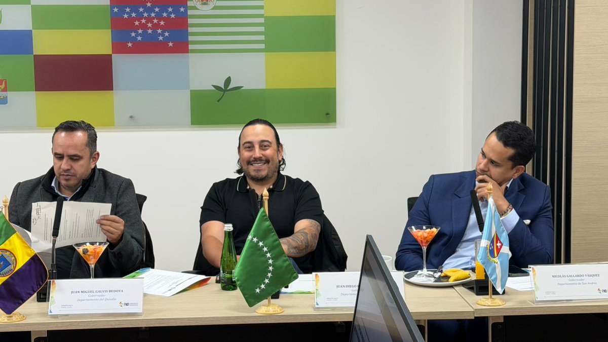 Estamos participando en la reunión extraordinaria de gobernadores convocada por la <a href="/FNDCol/">FND - Federación Nacional de Departamentos</a> para evaluar las implicaciones del Decreto de medidas tributarias para los departamentos, las afectaciones en peajes y concesiones viales, temas de orden público y la situación fronteriza