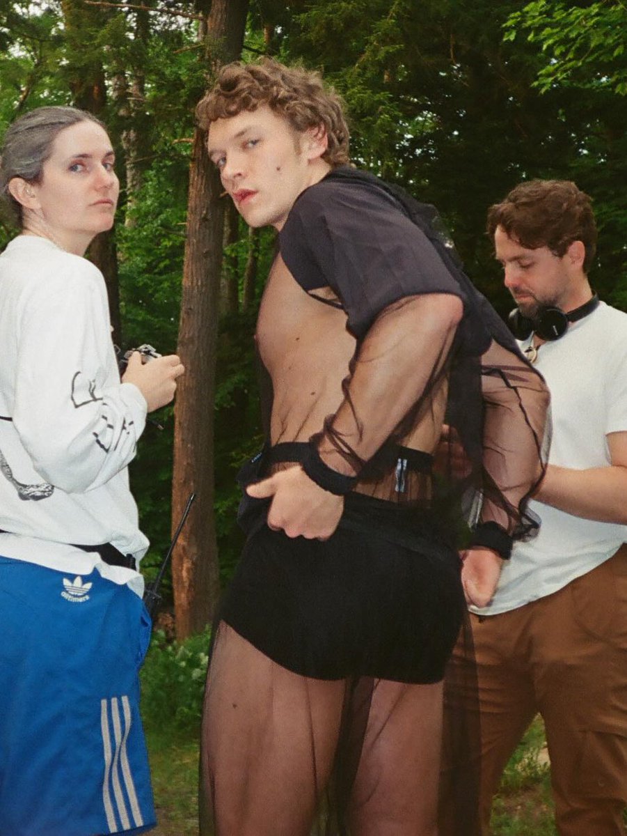 tzpstorrie's tweet photo. OH the way this look altered my brain chemistry like it’s insane and I’m obsessed and I need to see connor in more of this sheer style outfits https://t.co/7rzVLsILe6