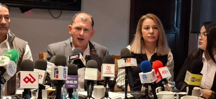 🔴 || PAS prioriza ir solo en elecciones de 2027, pero no descarta buscar una alianza

El dirigente estatal Robespierre Lizárraga anuncia que ha tenido acercamientos con dirigentes del PRI, PT y MC

Véala en tinyurl.com/yxf8jhkz

#PAS #Elecciones #Adiscusión