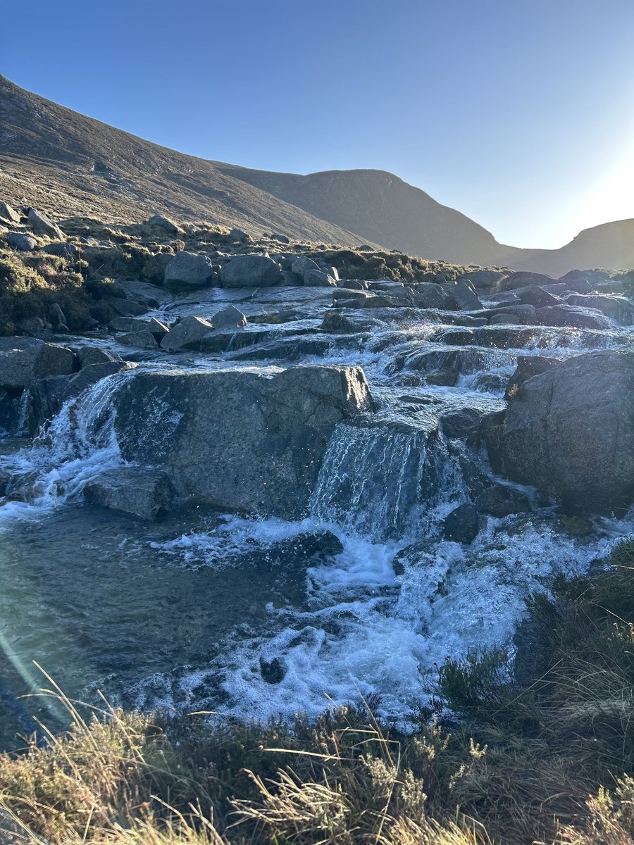 CorishFilms's tweet image. Todays Office -  The Mourne Mountains! We decided to head out to film more drone stock footage up at Slieve Bearnagh today. Pretty good weather for January!!
