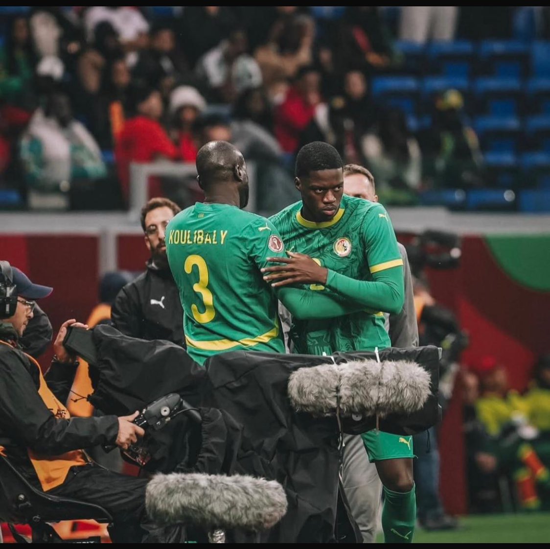 Fcbforlifeee's tweet photo. Son regard en mode tkt kalidou je vais gérer le reste de la compétition 🔥😭❤️ https://t.co/2XMrcx3z7O