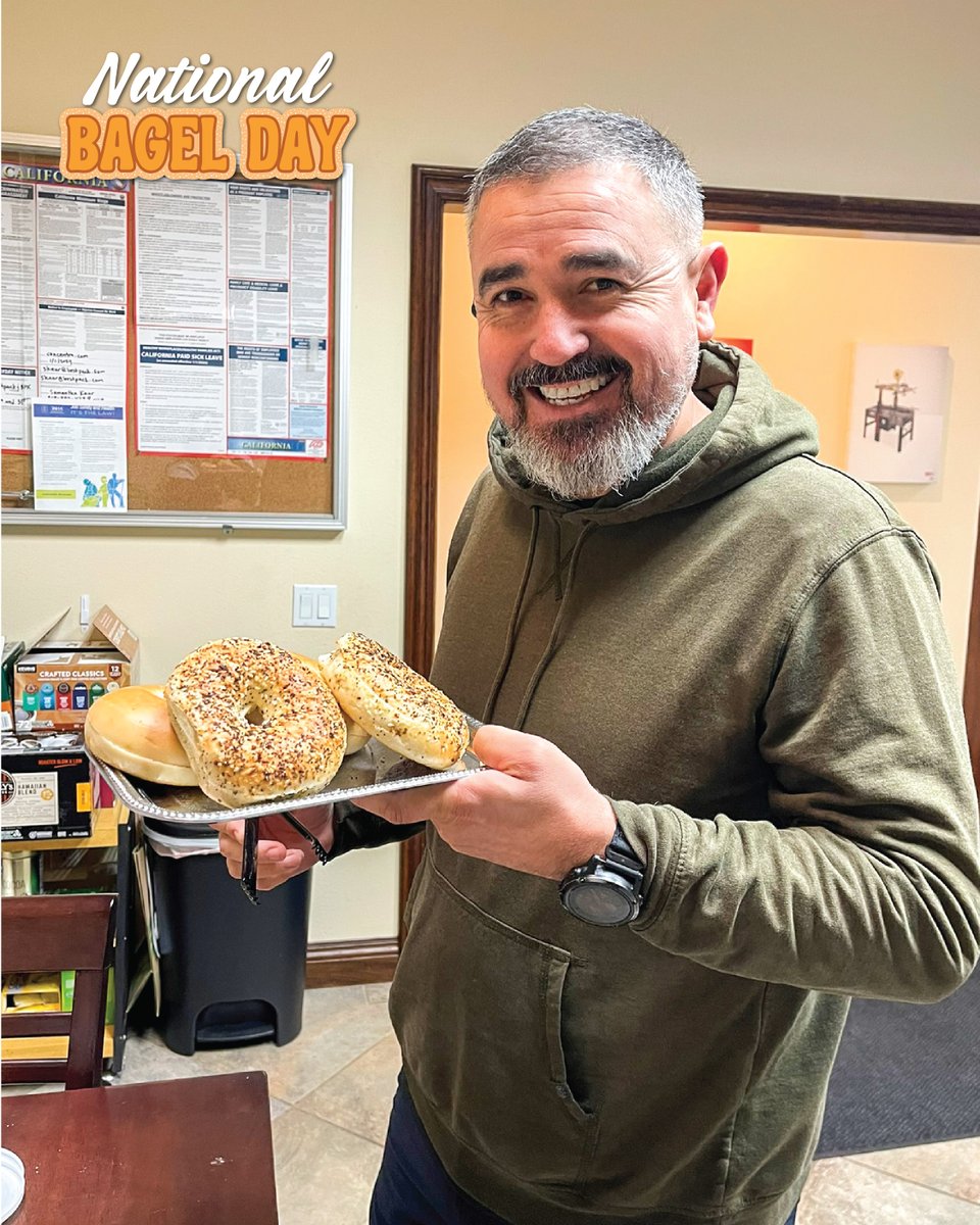 🥯 Happy National Bagel Day! 🥯 We’re starting the morning off right at the BestPack office with fresh bagels and good vibes. Fueled up, on a roll, and ready to help keep your operations moving.
#bestpack #bpxsolutions #bagels #nationalbagelday  #FoodManufacturing