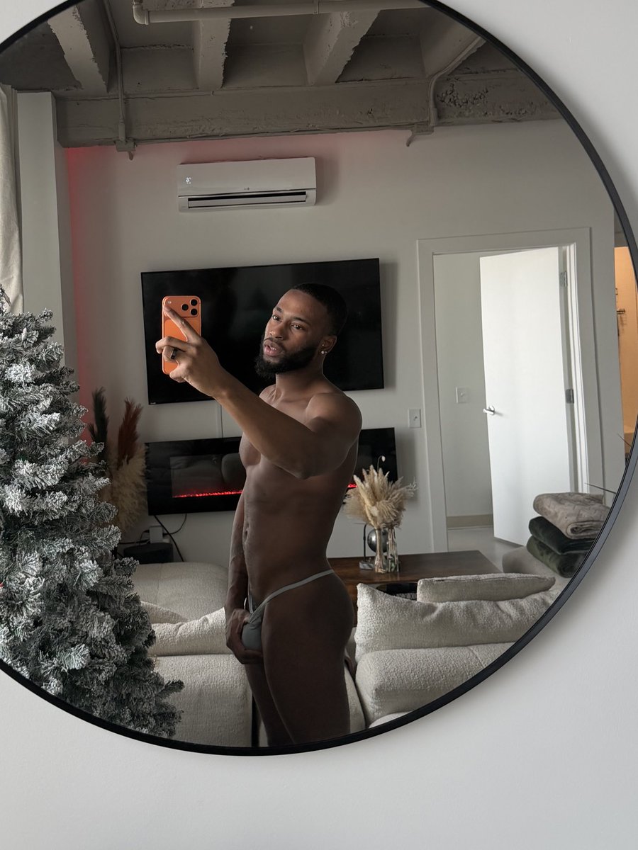 Markeis 🍃 tweet media