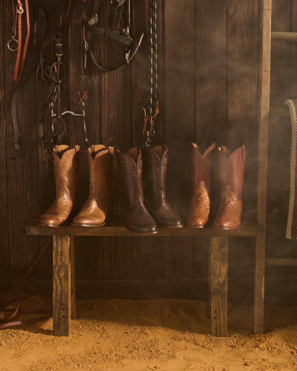 Lucchese1883's tweet photo. Born in the rodeo, the roper was engineered for speed, agility, and control. https://t.co/fPRRReVE4W