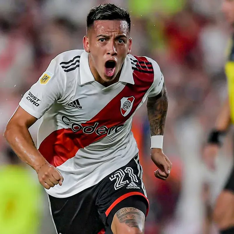 Están como locos buscando extremos y el que necesitamos es este. Gambeteador, habilidoso, siempre se hacía cargo y hacía goles. Tuvo un bajón de nivel post penal errado en Tucumán y se peleó con Demichelis. Gran error haberlo vendido, nunca trajeron a nadie para reemplazarlo.
