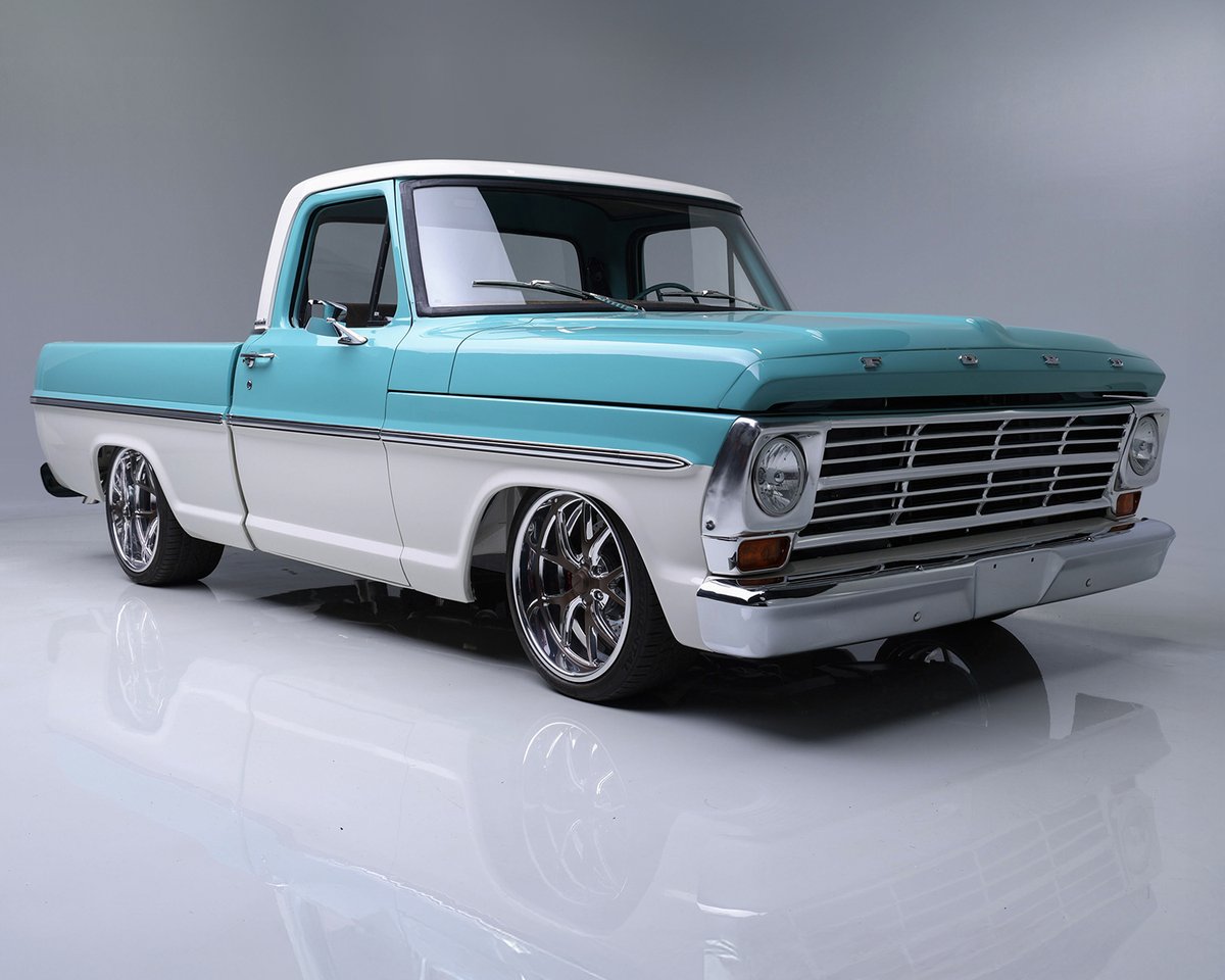 Barrett_Jackson's tweet image. A custom 1968 @Ford F-100 with modern swagger. This #truck runs on a Gen 2 Coyote 5.0-liter engine with a 6-speed #automatic transmission. See it cross the block during the 2026 #Scottsdale Auction with No Reserve, Jan. 17-25 at WestWorld.

Learn more: bit.ly/SD26TW-1968For…