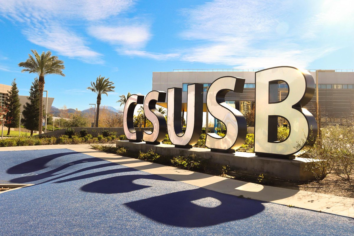 CSUSBNews's tweet image. Who's ready to come back to these sunkissed views? 😎☀️

The campus sure is missing you... 🐺🐾

#SpringSemester2026 #CoyoteLife #CampusVibes #CoyotePride