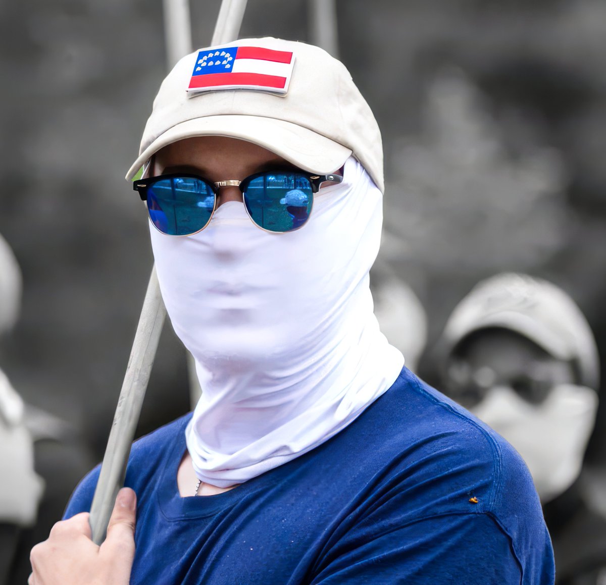 SkylineReport's tweet image. A neo-Nazi group called Patriot Front is quietly building a self-contained business ecosystem in North Texas so its members can make money, employ each other, and avoid consequences when they’re exposed as extremists.

The Texas Observer identified four businesses tied to Patriot…