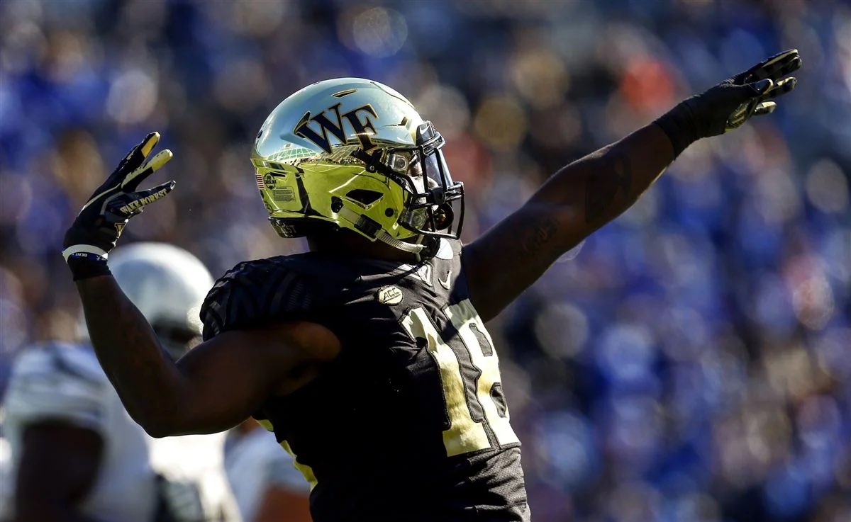tysonl99's tweet photo. Blessed to receive an offer from Wake Forest #agtg #blessed
@GldLionFootball @Coach_Bark @ChadSimmons_ @DemonDeacons https://t.co/4KkNG7isAH