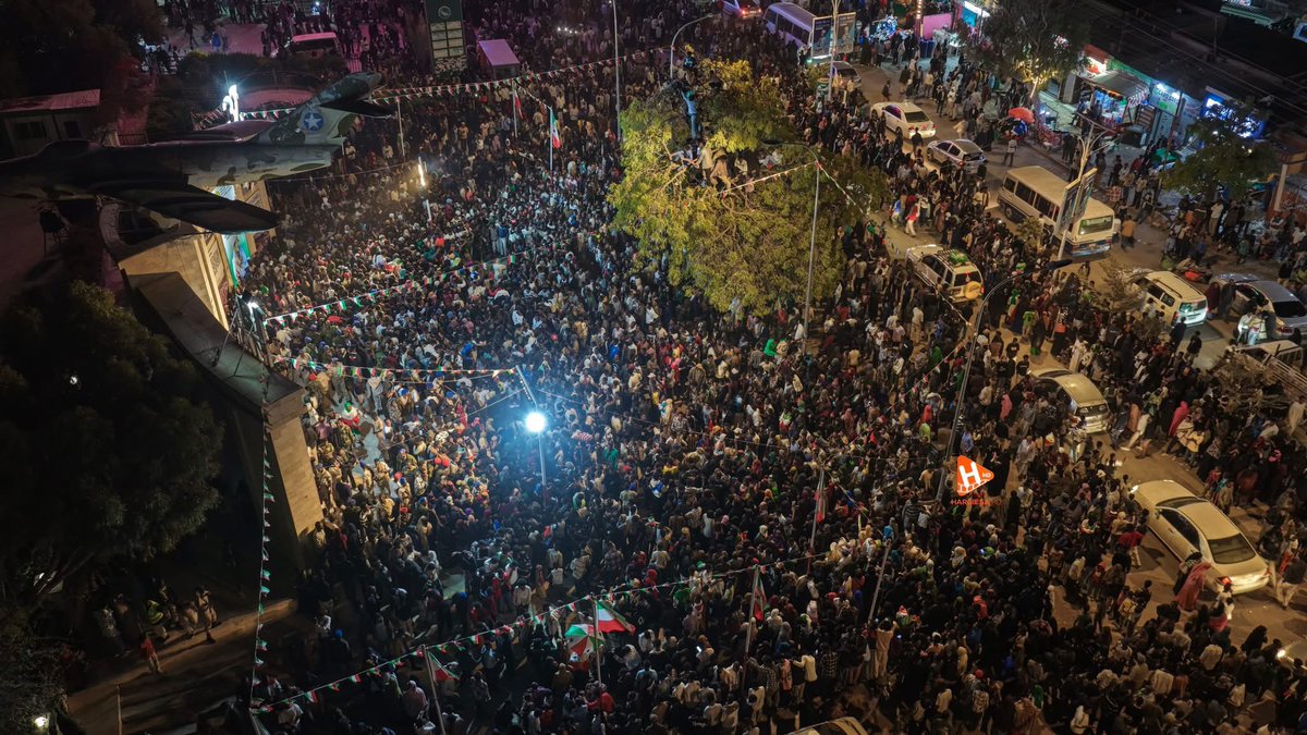 JustAidarus's tweet photo. The people of Somaliland have shown broad support for the #government of the United Arab Emirates. The people also called #UAE to officially recognize #Somaliland. https://t.co/sQSbOftzUY