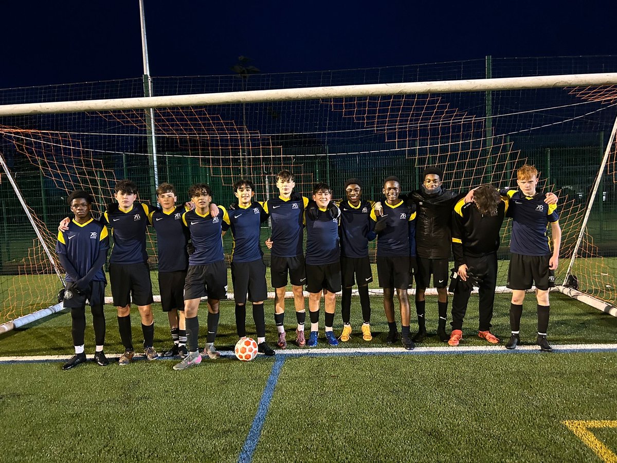 BohuntSport's tweet photo. #PEDept: A strong performance by the U15 boys football team in the EBSFA League at home this afternoon.

Bohunt 3 v 0 Charters
Goals: Desai, Halys, Preedy 

Sherfield are next on the fixture list in two weeks time.

#WeAreBohuntWokingham https://t.co/R8YqyMvHUM