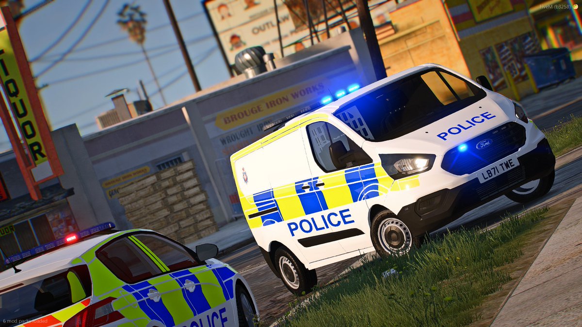 TomClanning's tweet photo. Recently we have merged our Response and specialist operations departments meaning that there is much more room for progression!!

Direct entries are open for Response - we also had Saturday night as Operation #venture. Lots of high risk crime tackled!
#response #gmp #Fictional https://t.co/89qJ2ddcdl