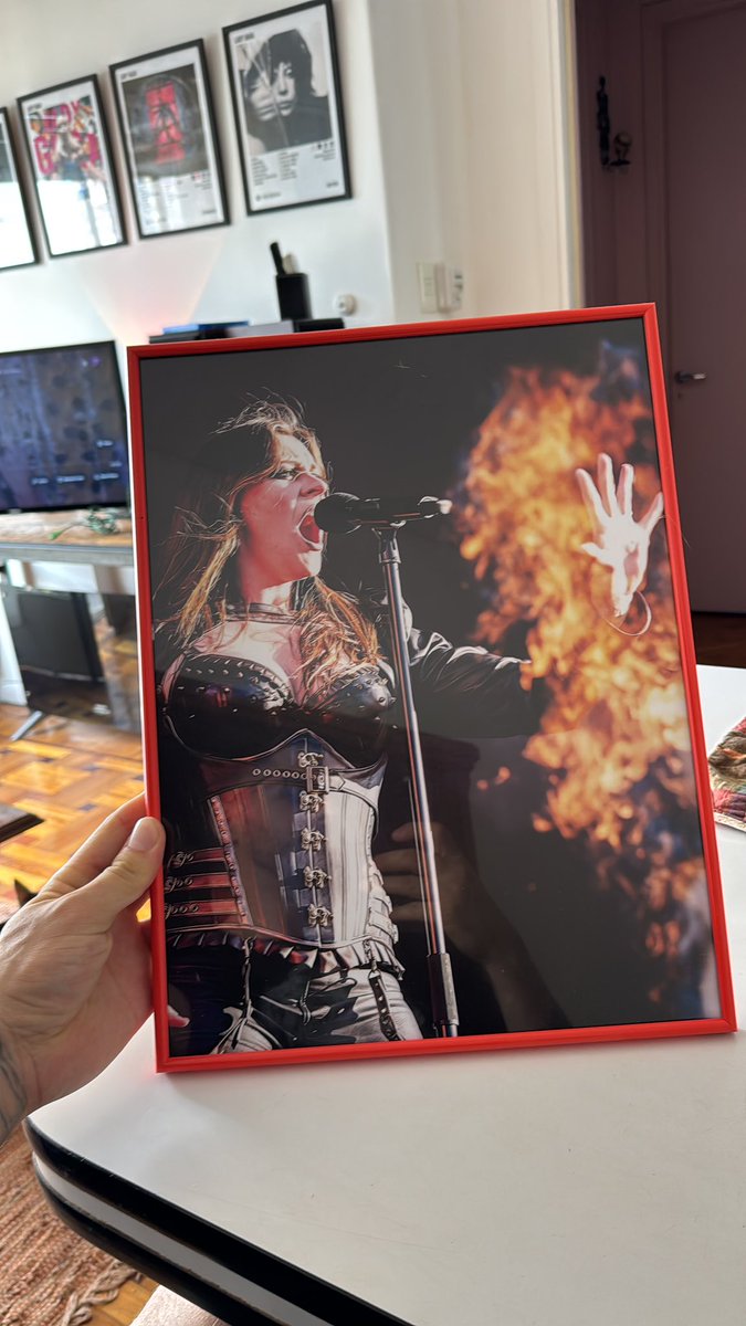 Z ON A DANCE FLOOR 🪐🪩 tweet media