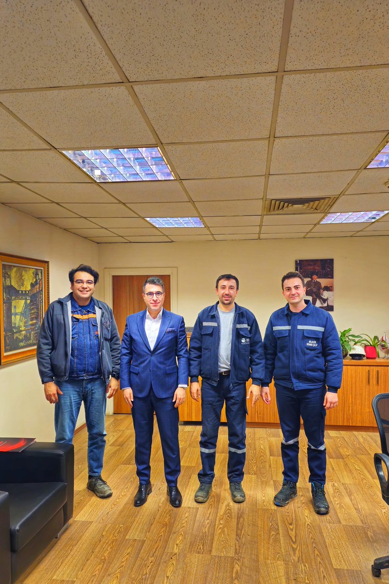 Müşterilerimizden Bilecik Demir Çelik Yönetim Kurulu Üyesi Yiğit Kılıç, Genel Müdür Uğur Cengiz ve Müşteri İlişkileri ve Kalite Müdürü Aytuğ Karameşe ile şirketin Bilecik Bozüyük'teki tesislerinde bir araya geldim.

#bilecik #bozüyük #bursa #bilecikdemirçelik #demir #çelik