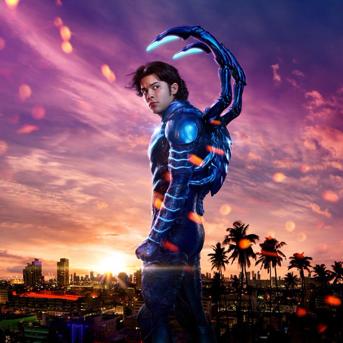 HollywoodHandle's tweet image. Blue Beetle is officially returning soon to the DCU, confirms director.

"Good things are coming for Jaime Reyes and his family." 

(Via: thedirect.com/article/blue-b…)