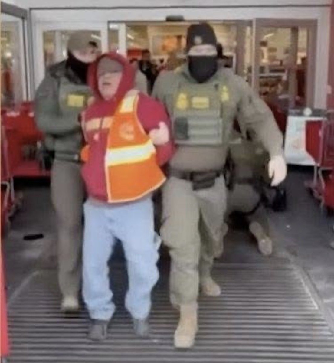 Cally1977 tweet media